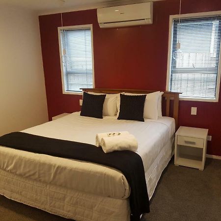 Trendy Bungalow In The Heart Of روتوروا المظهر الخارجي الصورة